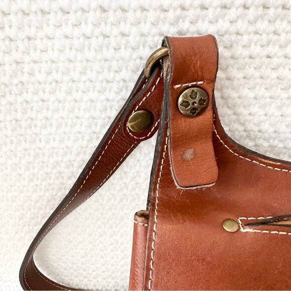 Patricia Nash London Heritage Collection Cognac Smooth Leather Saddle Crossbody - Picture 3 of 16